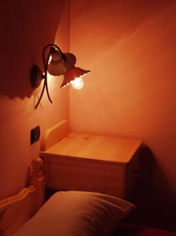 Maison Sam' Suffy Challand Saint Victor Room photo